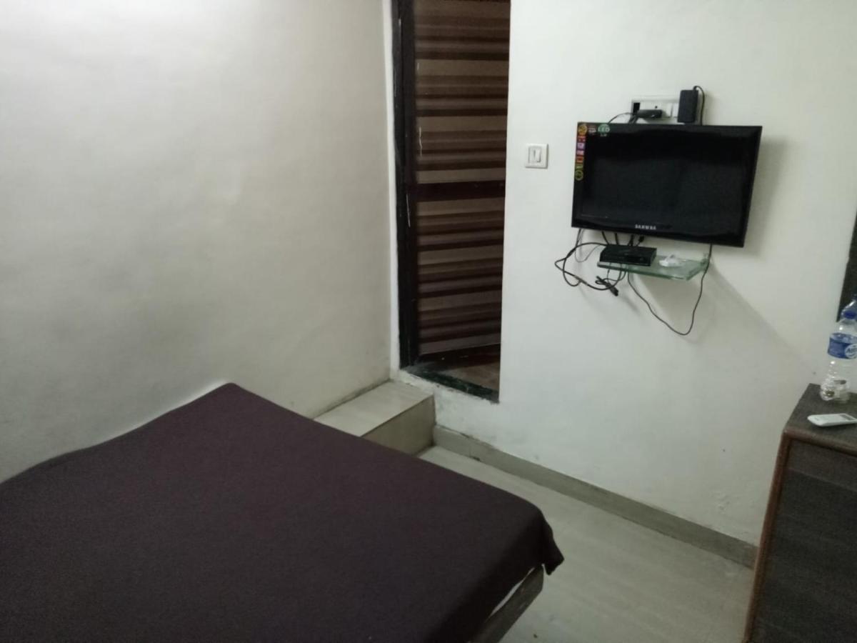 Hotel Janata Residency Mumbai Quarto foto